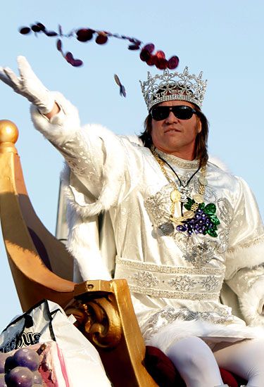 Celebrities at the Carnivals (Rio, New Orleans) (41 photos)