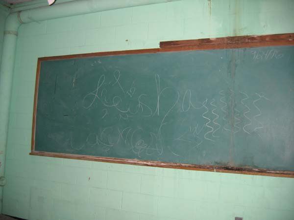 Abandoned school in Richmond (31 photos)