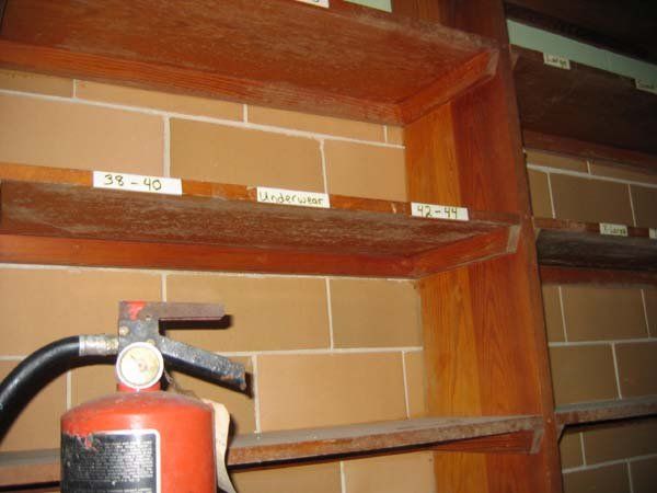 Abandoned school in Richmond (31 photos)