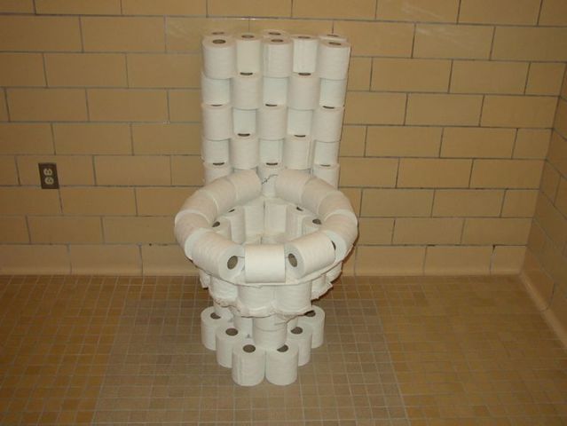 The most unusual toilets (14 photos)