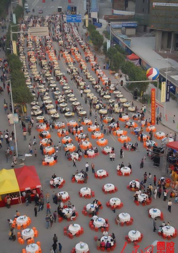 Celebration in China. Not bad, nothing to say…)) (22 photos)
