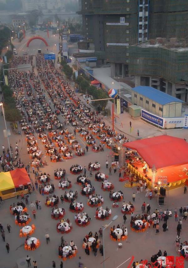 Celebration in China. Not bad, nothing to say…)) (22 photos)