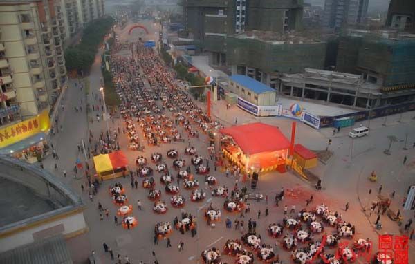 Celebration in China. Not bad, nothing to say…)) (22 photos)
