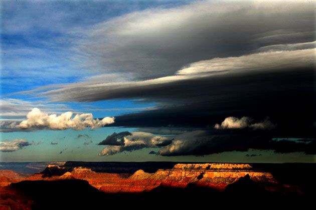 Sunrise and sunset in the Grand Canyon (11 photos)