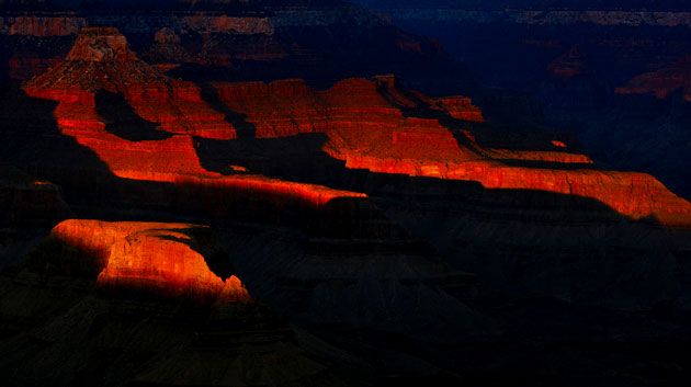 Sunrise and sunset in the Grand Canyon (11 photos)