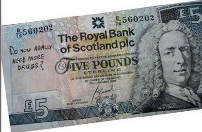 How to ruin money bills (18 photos)
