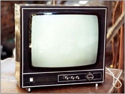 Collection of vintage TV sets (40 photos)