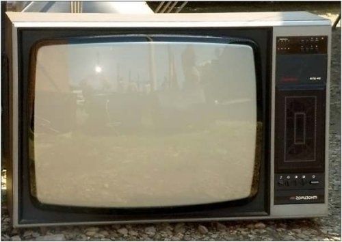 Collection of vintage TV sets (40 photos)