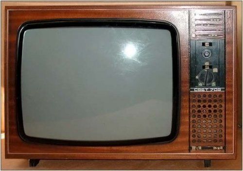 Collection of vintage TV sets (40 photos)