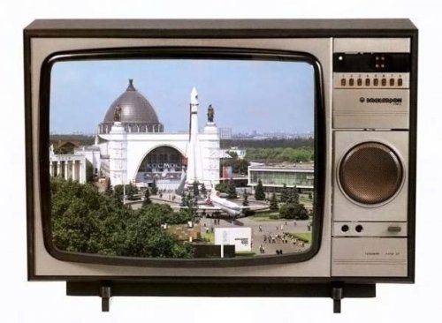 Collection of vintage TV sets (40 photos)
