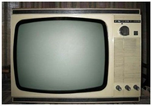 Collection of vintage TV sets (40 photos)