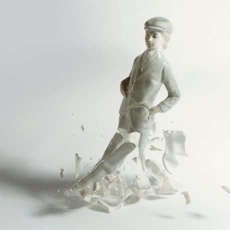 High-speed photography and broken statues (12 photos)