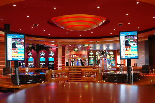 New cruise ship Aida Luna (15 photos)