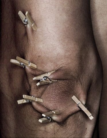 Latin alphabet with clothespins (26 photos)