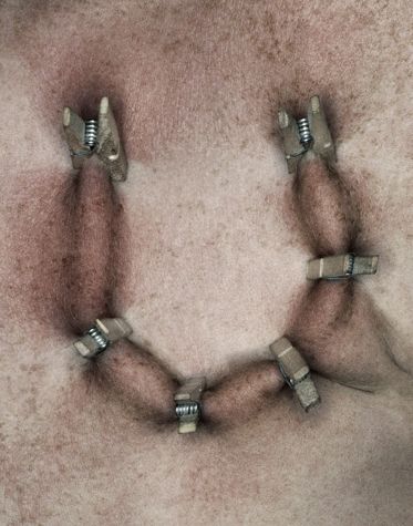 Latin alphabet with clothespins (26 photos)