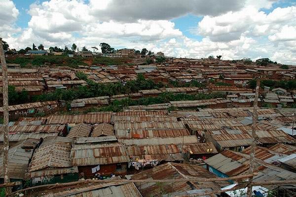 Places where no one would like to live (25 photos)