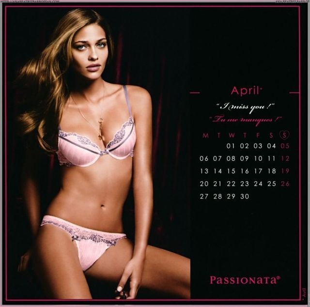 2009 Calendar with Ana Beatriz Barros (12 photos)