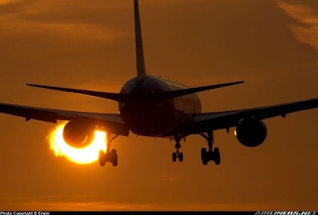 Great pictures of planes (21 photos)