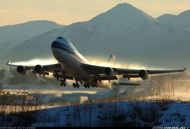 Great pictures of planes (21 photos)