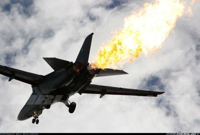 Great pictures of planes (21 photos)