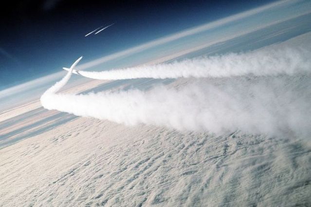 Great pictures of planes (21 photos)