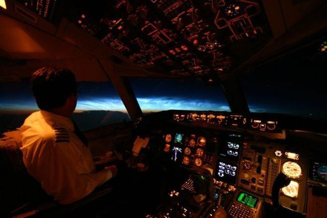 Great pictures of planes (21 photos)
