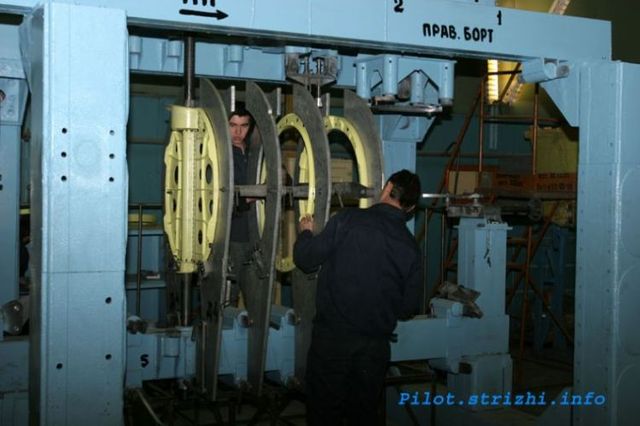 MiG-29 construction (19 photos)