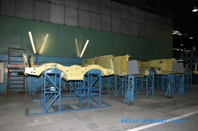 MiG-29 construction (19 photos)
