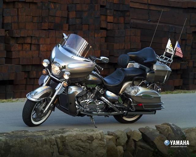"Yamaha" motorbikes (42 photos)
