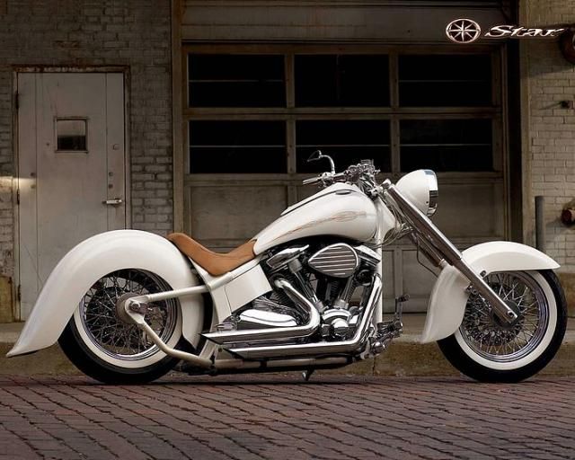 "Yamaha" motorbikes (42 photos)