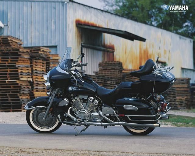"Yamaha" motorbikes (42 photos)