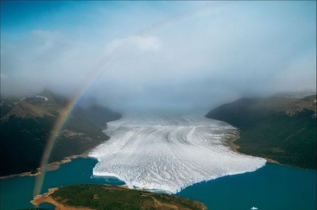 Beautiful pictures made from above (40 photos)
