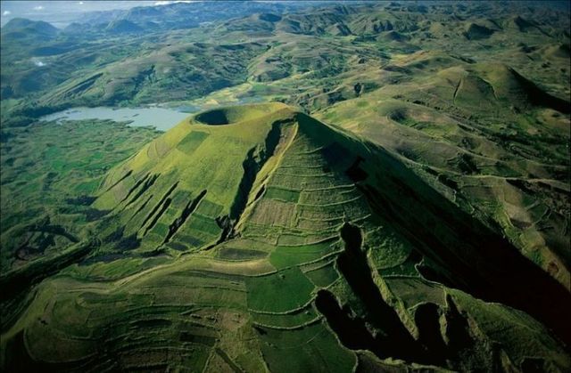 Beautiful pictures made from above (40 photos)
