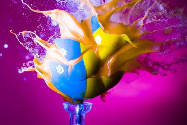 Great shots made in the moment of explosion of different objects by bullets (26 photos)