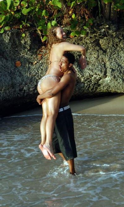 Mariah Carey bikini pictures (7 photos)