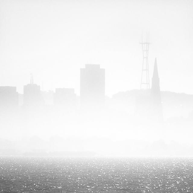 Beautiful selection of monochrome photos (37 photos)