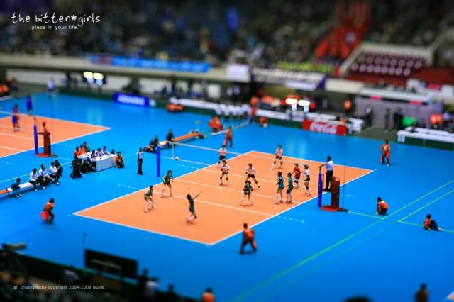 World of little people. Great pictures done with a tilt-shift technique (60 photos)