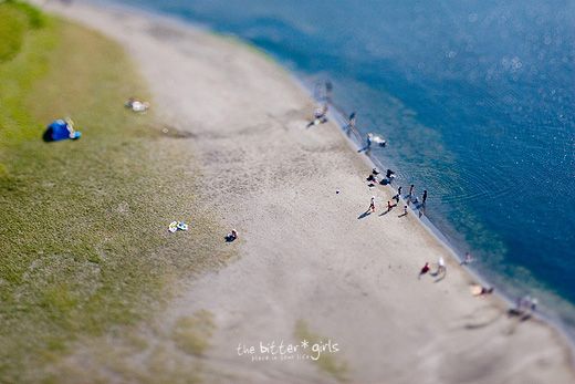World of little people. Great pictures done with a tilt-shift technique (60 photos)
