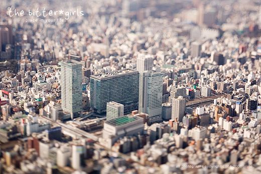 World of little people. Great pictures done with a tilt-shift technique (60 photos)