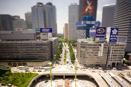 World of little people. Great pictures done with a tilt-shift technique (60 photos)