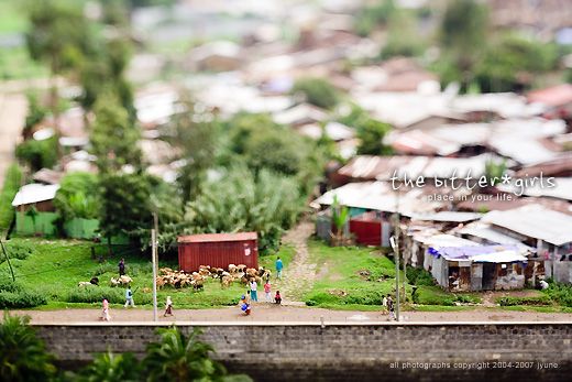 World of little people. Great pictures done with a tilt-shift technique (60 photos)