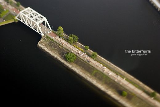 World of little people. Great pictures done with a tilt-shift technique (60 photos)