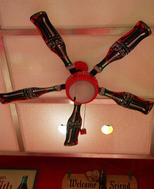 Collection of cool Coca-Cola ads (17 photos)