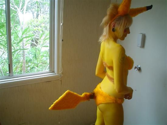 Pikachu girls (20 photos)