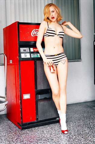 Pin-Up celebrities (50 photos)