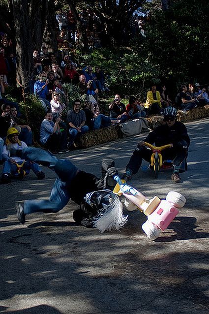 Most funny and unusual race (35 photos)