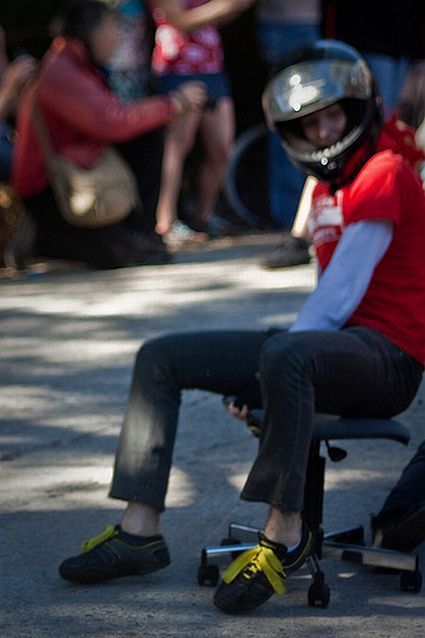 Most funny and unusual race (35 photos)