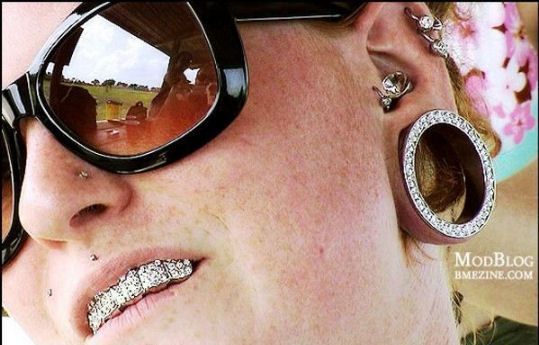 Body modification (25 photos)