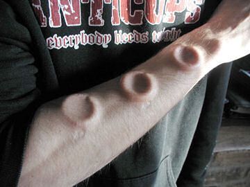 Body modification (25 photos)