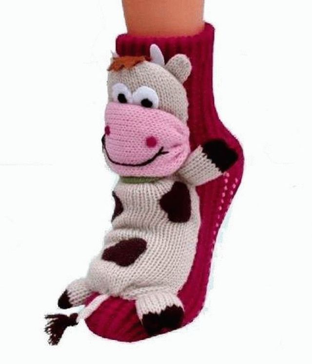 Selection of unusual slippers (18 photos)